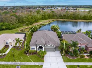 322 Londonderry Dr, Sarasota, FL 34240