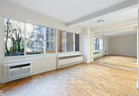 2nd image of 249 E 48th St APT 4H