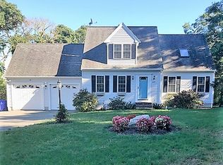 625 Head Of The Bay Rd, Bourne, MA 02532