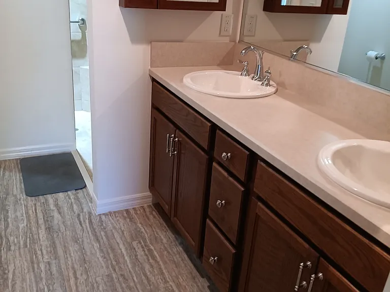 2465 Dooley St — Photo 7