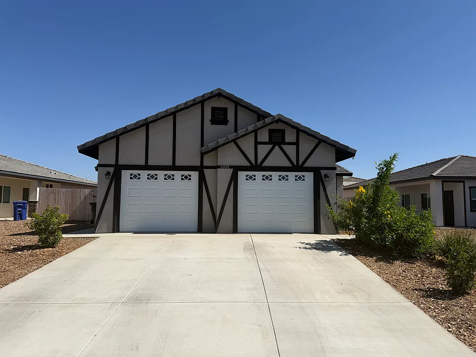6005 Curvy Hills Dr