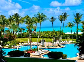 100 S Pointe Dr