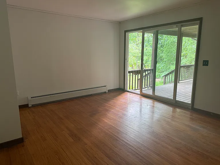183 Barrytown Rd — Photo 14