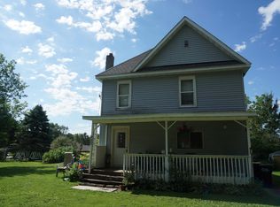 627 W Kinne St, Ellsworth, WI 54011