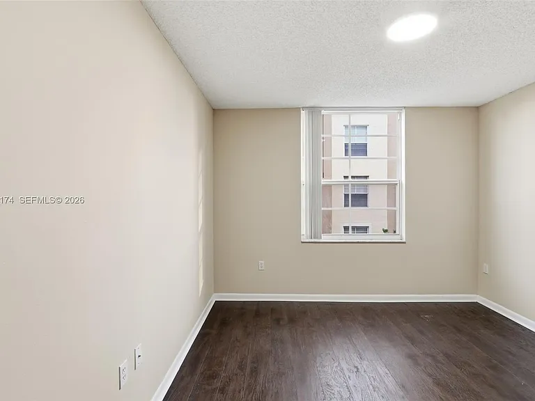 520 SE 5th Ave #2403 — Photo 37