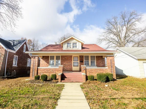1317 E B St, Belleville, IL 62221