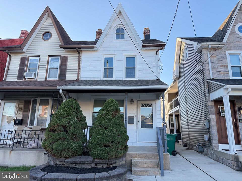 1st image of 919 Spruce St