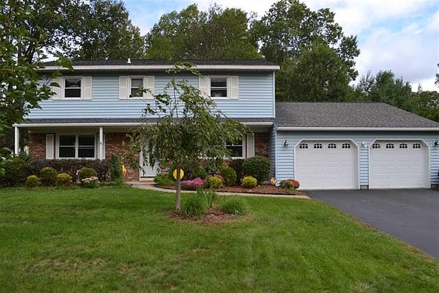 1st image of 4 Firestone Ln