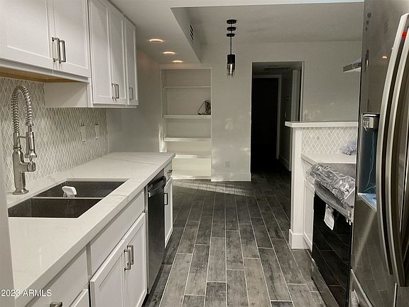 5th image of 4608 W Maryland Ave Unit 216
