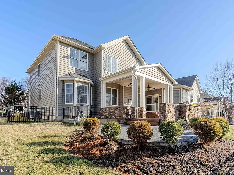 15316 Admiral Baker Cir — Photo 7