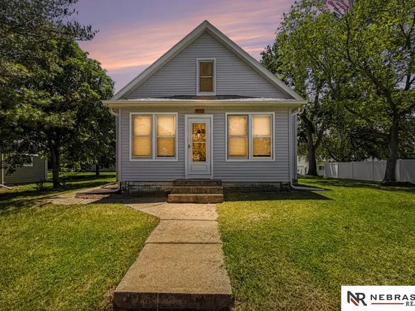 3625 Cedar St, Davey, NE 68336