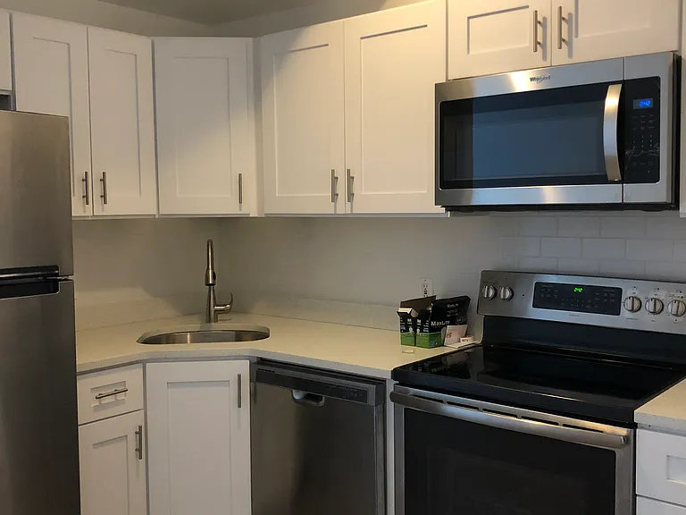 48 Washington Ave #203 — Photo 1