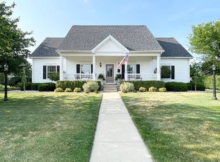 242 Barrington Ln, Bourbonnais, IL 60914