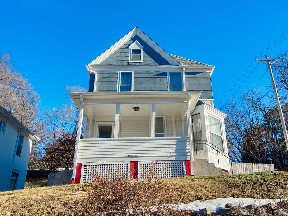 1st image of 453 Frank St