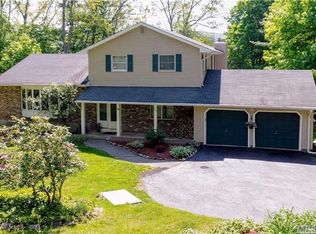 39 Woodward Ter, Central Valley, NY 10917