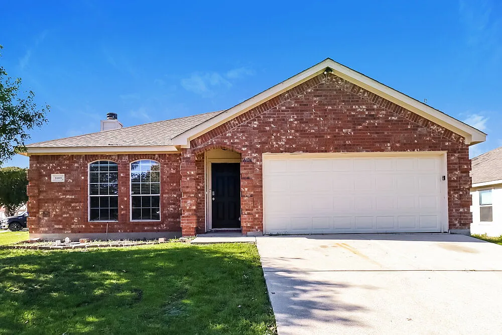 3 bed, 2.0 bath, 1526 sqft, $2,110 — Photo 1