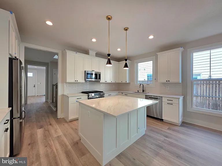 41 E Reed Ave — Photo 6