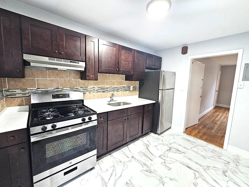 355 S Center St