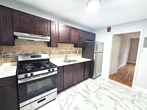 355 S Center St Photo 1