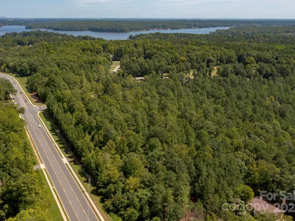 700 Pole Branch Rd, Clover, SC 29710