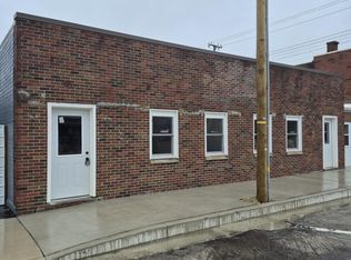 226 W Franklin St, Winchester, IN 47394