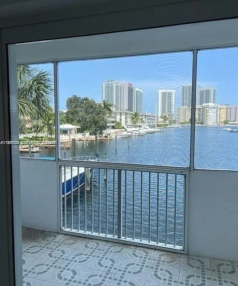 462 Golden Isles Dr #202 — Photo 6