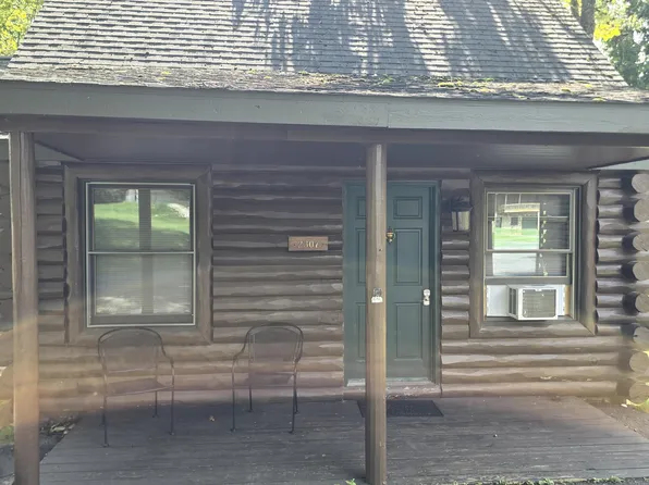2307 Beaver Creek Dr, Gaylord, MI 49735