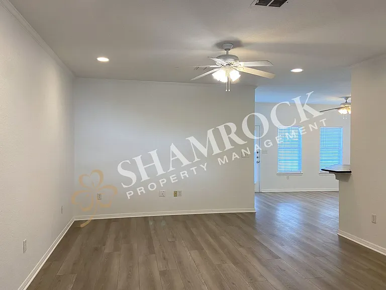 3061 Clydesdale Way — Photo 2