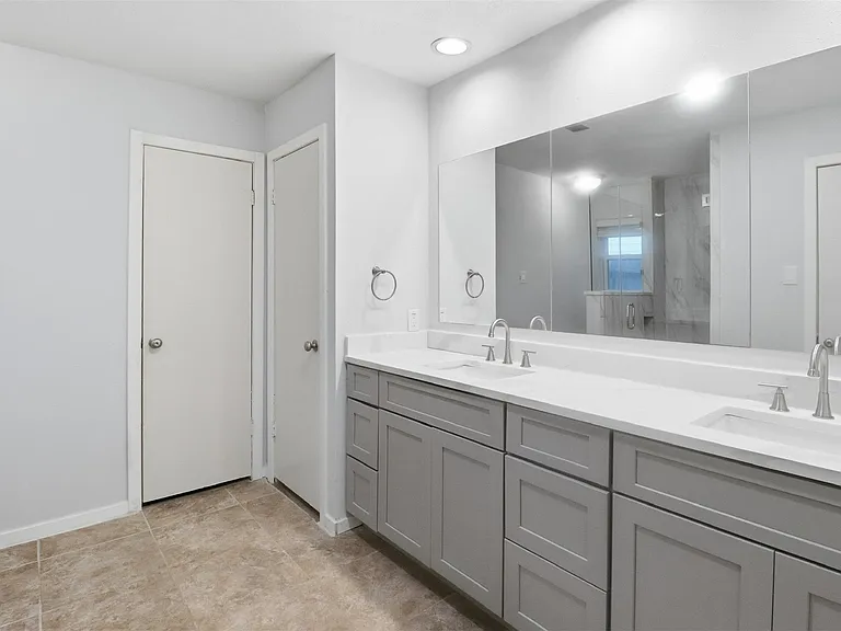 21131 Park Brook Dr — Photo 11