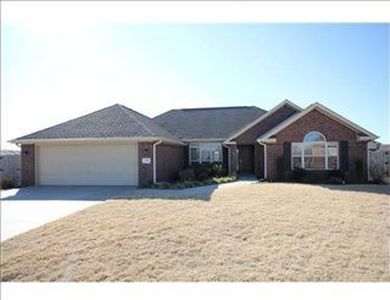 708 SW Duke Ave, Bentonville, AR, 72712