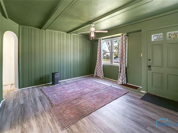 5th image of 3816 Orono Dr