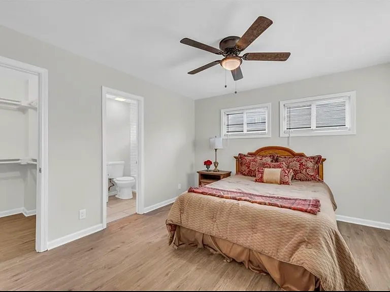 2942 Wayne Ave #1 — Photo 12