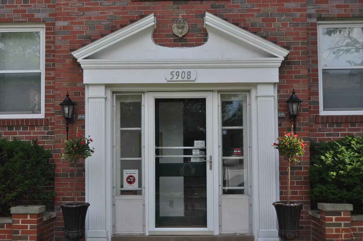 Building Photo - 5908 Nagel Ave #2W