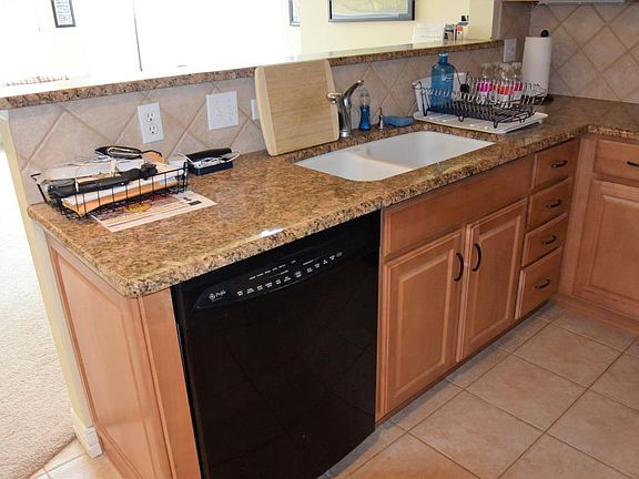 5th image of 2700 E Cherry Creek South Dr APT 412