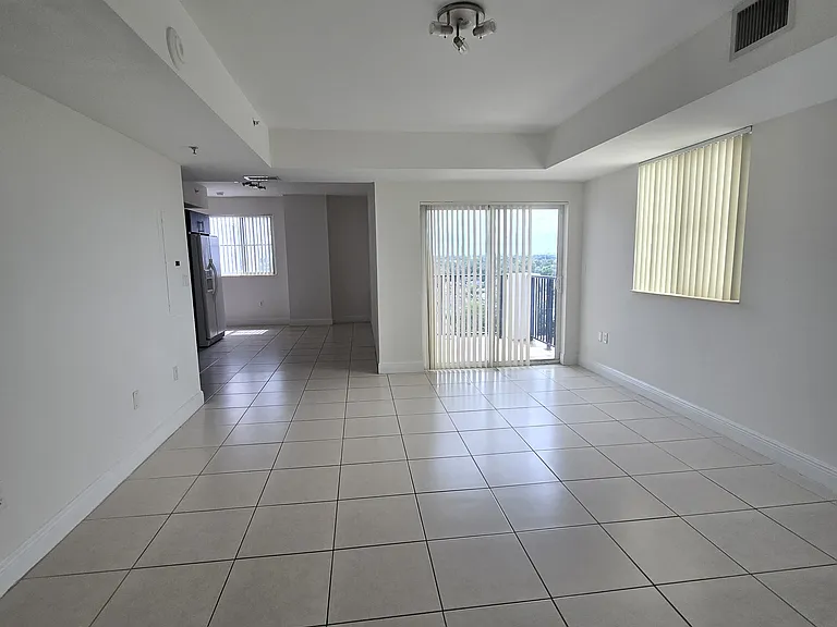 6357 SW 8th St #714 — Photo 18