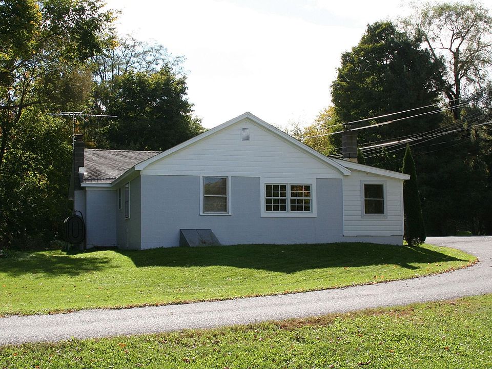 2nd image of 28 Maple Ave