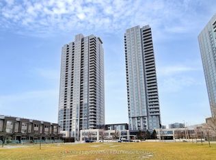 255 Village Green Sq #1110, Toronto, ON M1S 0L7