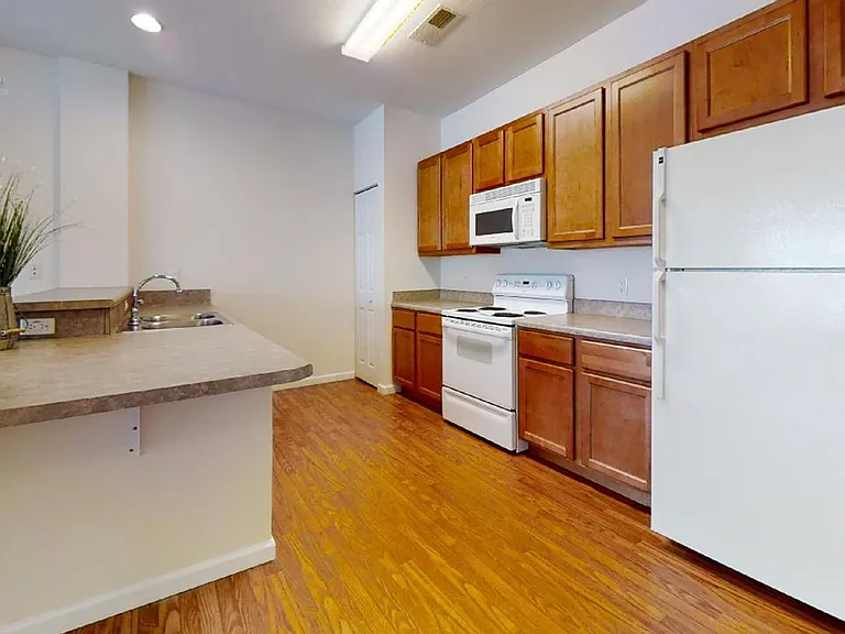 Windsor West | Specials Available — Photo 84