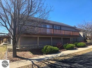 3801 Creekside Dr #21, Traverse City, MI