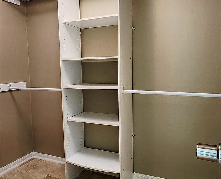 213 Mango St — Photo 27