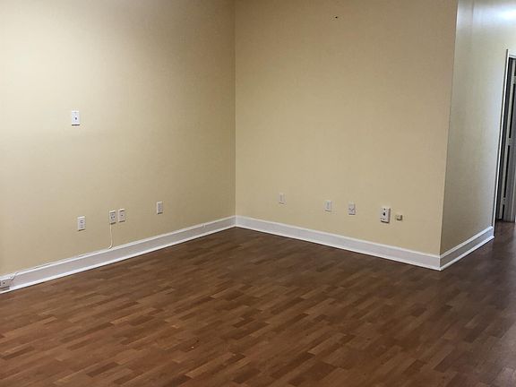 4th image of 12550 Biscayne Blvd Suite 407