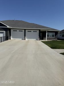 523 Kaylee Ct, Watertown, SD, 57201