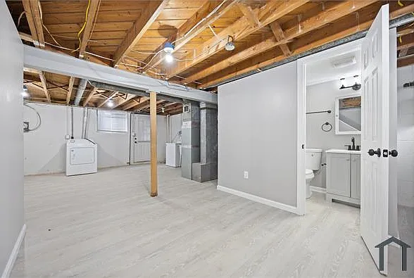 6016 Marquette Rd — Photo 15