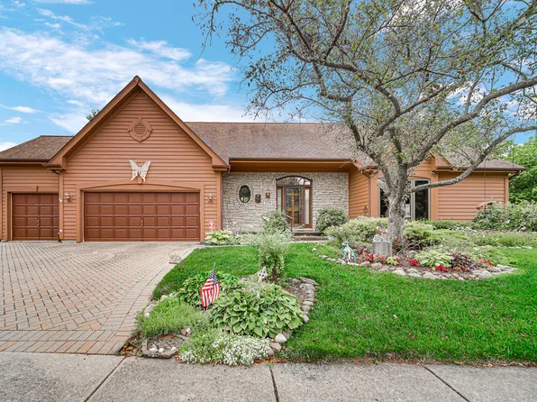 779 Feather Sound Dr, Bolingbrook, IL 60440
