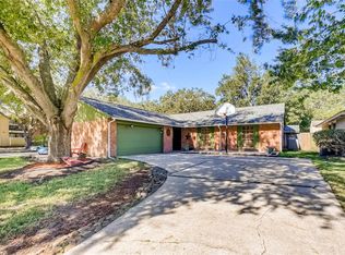 17803 Heritage Colony Ct, Webster, TX 77598