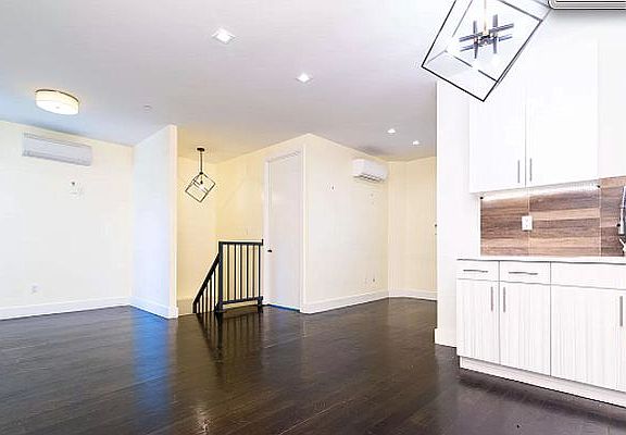 5th image of 519 Eastern Pkwy #1B