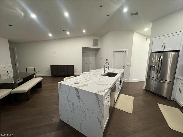 27500 Suffridge Dr — Photo 6