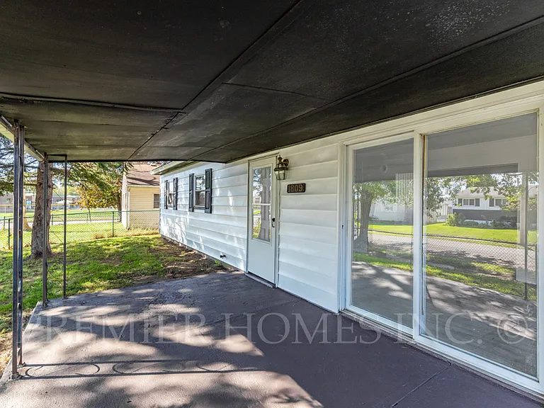 1809 Endrow Ave NE — Photo 16