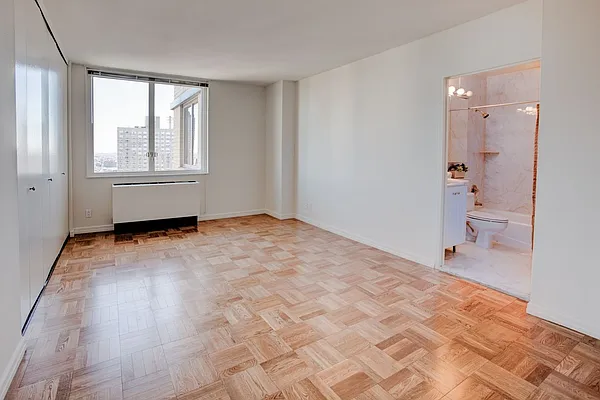 Rented by Jack Resnick & Sons | media 24