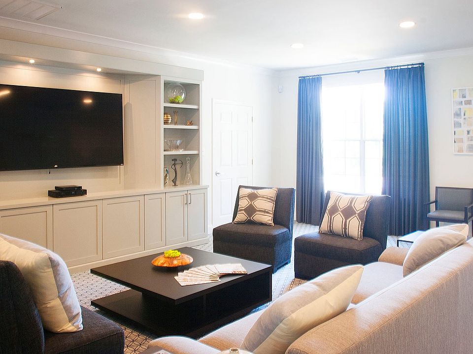 1st image of 38 White Pine Cir APT 101